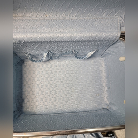 VTG AMERICAN TOURISTER BLUE TRAIN CASE MAKEUP COSMETIC VANITY HARD LUGGAGE. - Picture 10 of 11